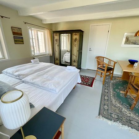 Jantzens Hotel Gudhjem Luaran gambar