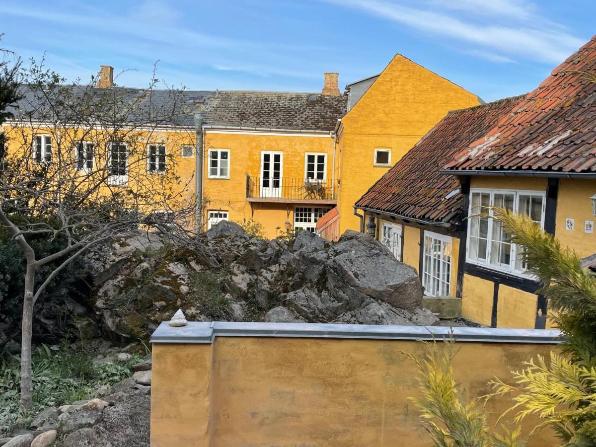 Jantzens Hotel Gudhjem Luaran gambar