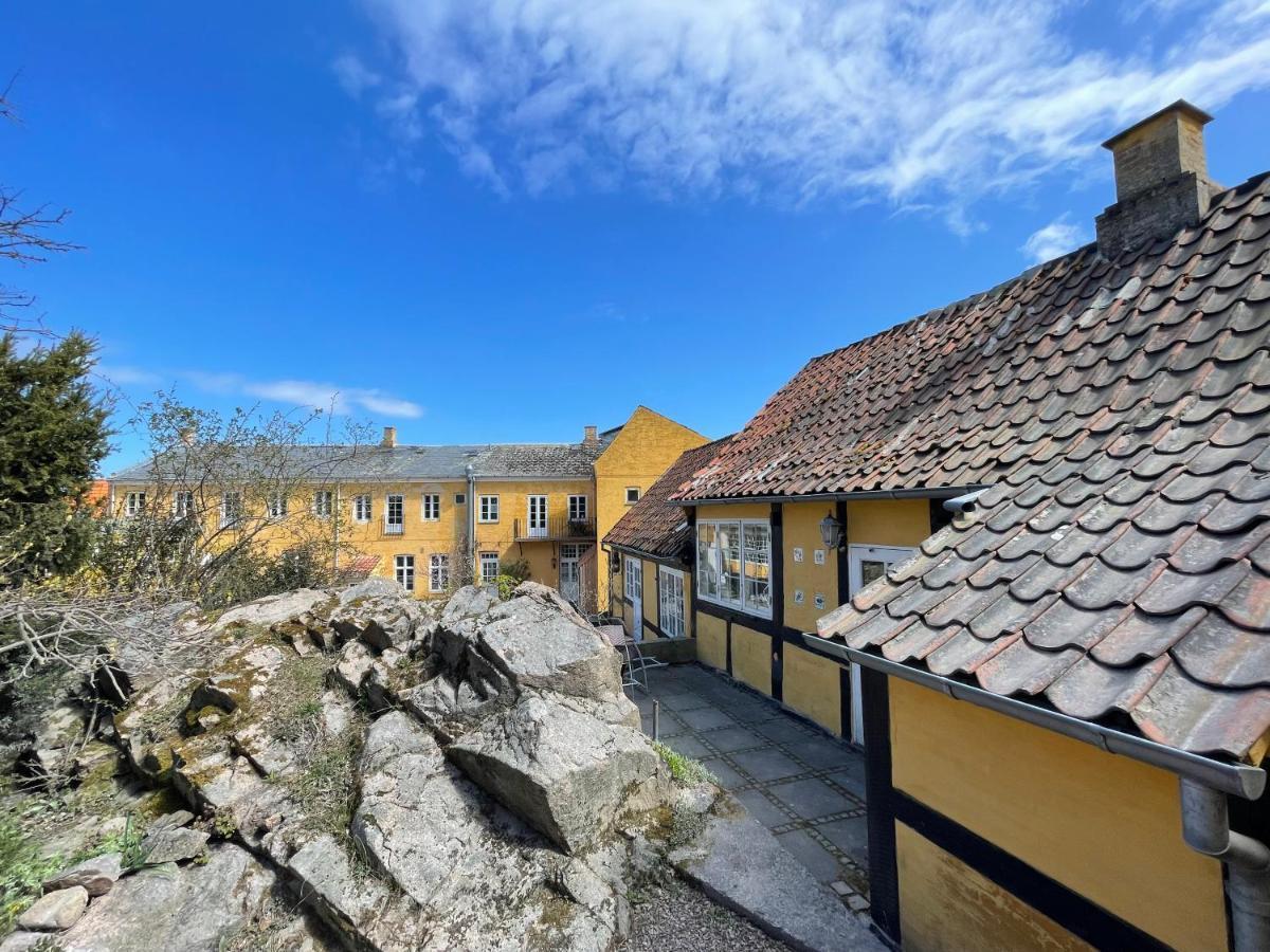 Jantzens Hotel Gudhjem Luaran gambar