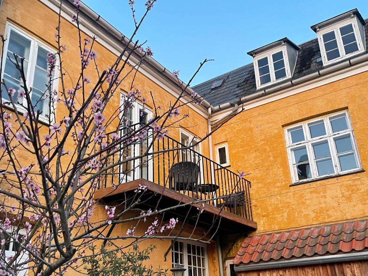 Jantzens Hotel Gudhjem Luaran gambar