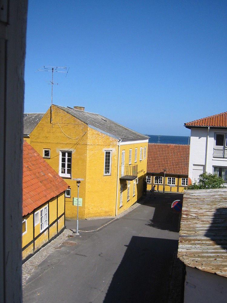 Jantzens Hotel Gudhjem Luaran gambar